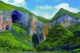 成都到九寨沟有多远？